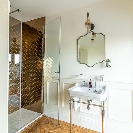 The Palm Ξενοδοχείο *