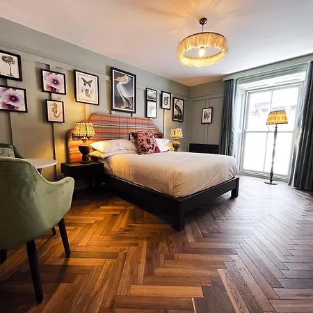 The Palm * Μπρέι