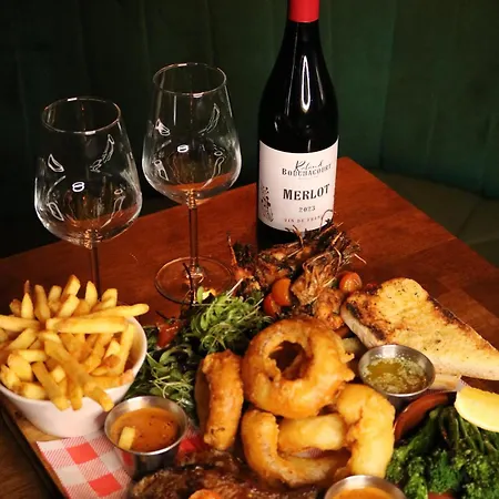 The Palm Ξενοδοχείο *